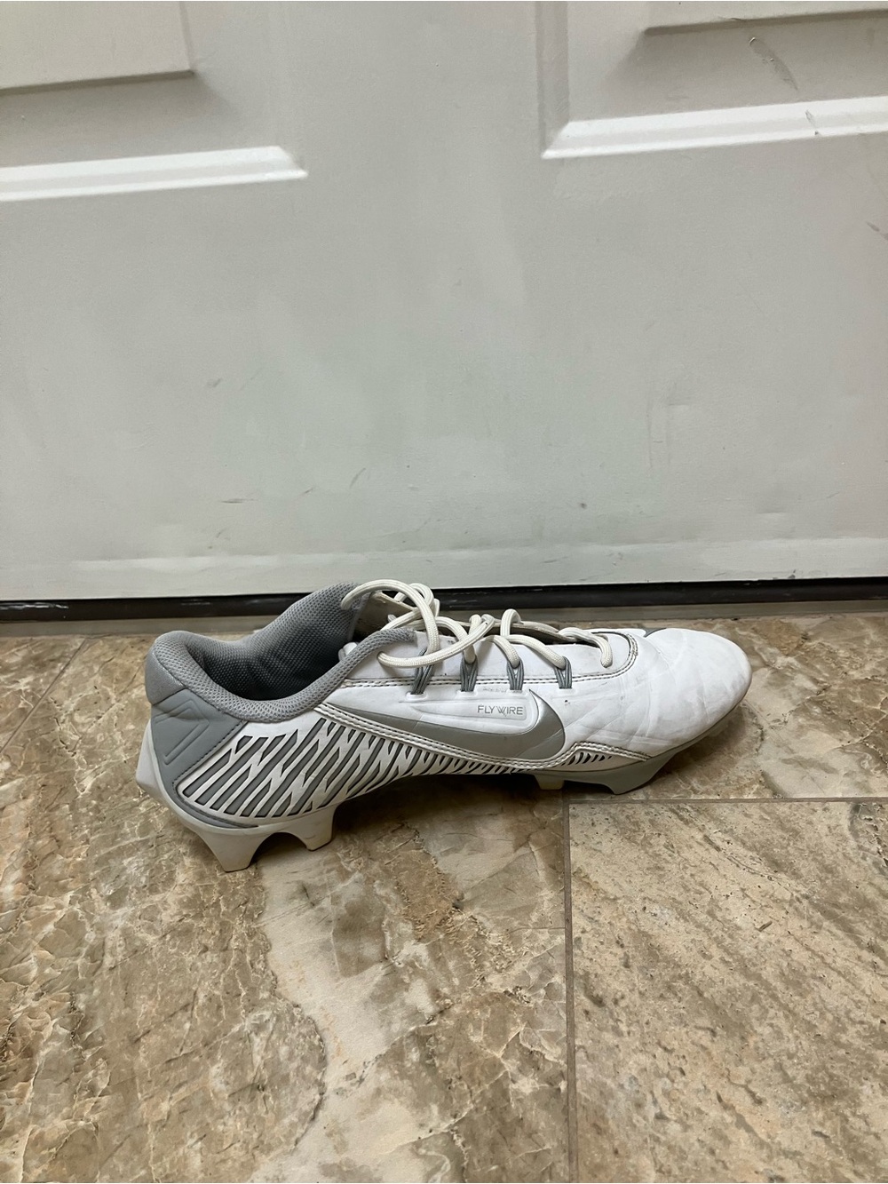 Nike Vapor Edge 360 VC Football Cleats White Grey DO6294-100 Men's Size 10 - Picture 4 of 8